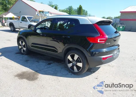 2019 Volvo Xc40 T5 Momentum из США, поврежденный, VIN YV4162UK4K2057879